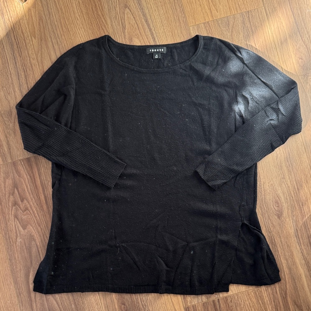 Trouve Black Flowy Long Sleeve Knit Top